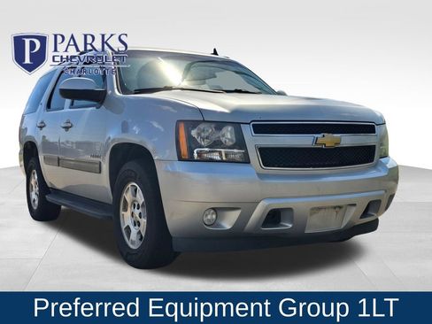 Used 2014 Chevrolet Tahoe LT RWD image 1