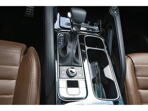 Used 2021 Kia Telluride SX w/ SX Prestige Package AWD/4WD image 30