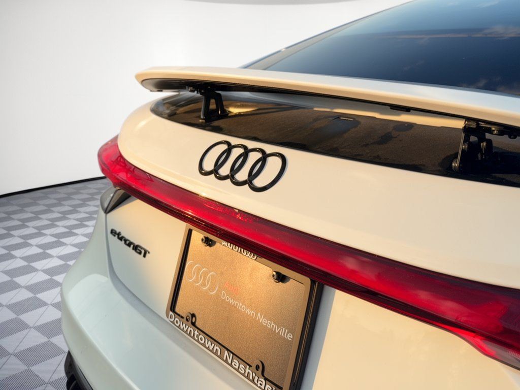 Used 2023 Audi e-tron GT Prestige w/ Prestige Package AWD/4WD image 31