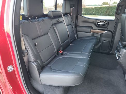 Used 2022 Chevrolet Silverado 1500 High Country w/ Technology Package image 14