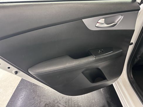 Used 2024 Kia Forte LXS image 21