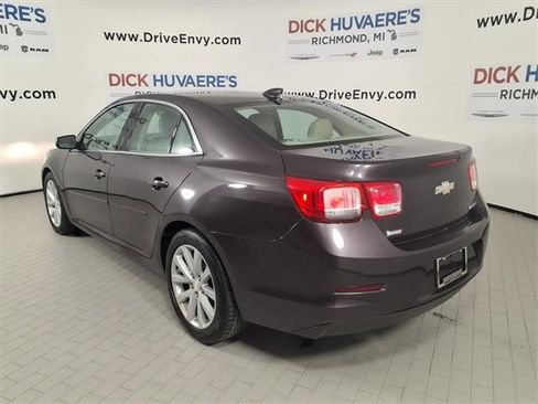 Used 2015 Chevrolet Malibu LT w/ Leather Package image 4