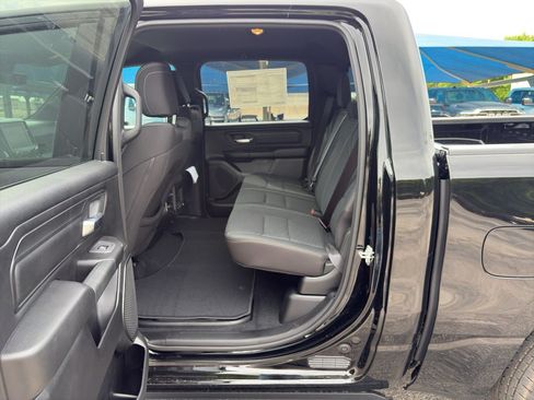 New 2026 RAM 1500 Express AWD/4WD image 19