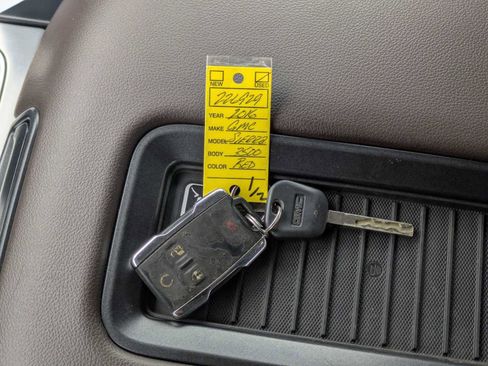 Used 2016 GMC Sierra 3500 SLT w/ Driver Alert Package image 34