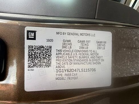 Used 2020 Chevrolet Corvette Stingray Coupe w/ 1LT RWD image 22