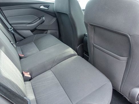 Used 2018 Ford Focus SE w/ SE Winter Package image 27