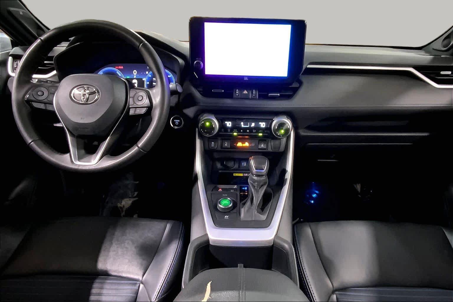 Used 2023 Toyota RAV4 XSE AWD/4WD image 16