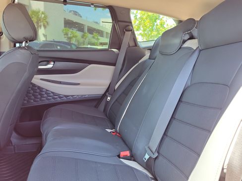 Used 2021 Hyundai Santa Fe SEL w/ Convenience Package image 16
