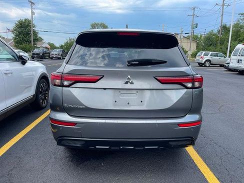 Used 2022 Mitsubishi Outlander SEL Black Edition FWD image 3