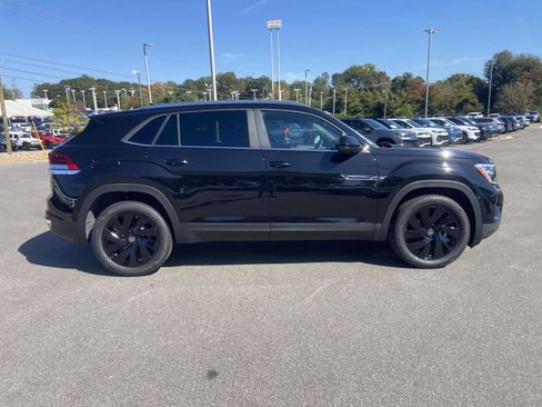 New 2026 Volkswagen Atlas Cross Sport SE image 10