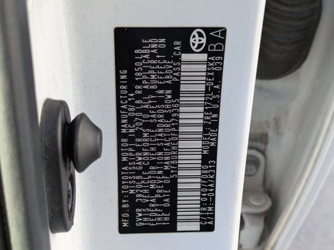 Used 2015 Toyota Corolla S image 34