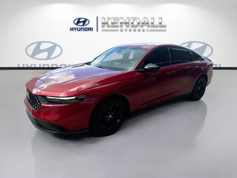 Used 2025 Honda Accord SE image 3