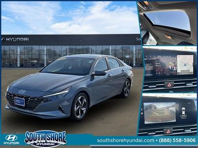 Certified 2023 Hyundai Elantra Limited w/ Preferred Accessory Package