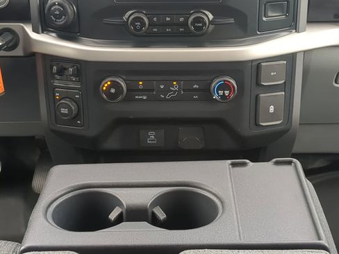 Certified 2022 Ford F150 XLT w/ Trailer Tow Package image 17