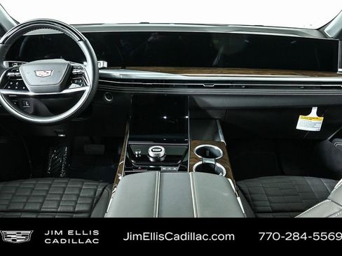 Certified 2025 Cadillac Escalade ESV Sport Platinum w/ LPO, ONYX Package image 21