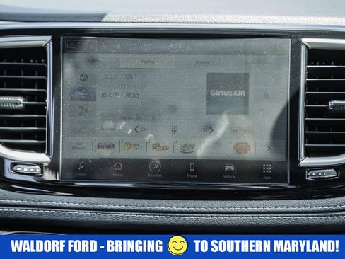 Used 2022 Chrysler Pacifica Touring-L w/ S Appearance Package AWD/4WD image 45
