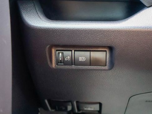 Used 2025 Toyota RAV4 LE FWD image 19