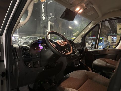 Used 2023 RAM ProMaster 2500 FWD image 7