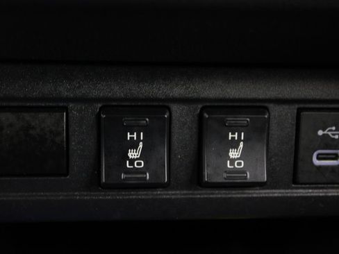 Used 2024 Toyota Corolla Cross XLE FWD image 23