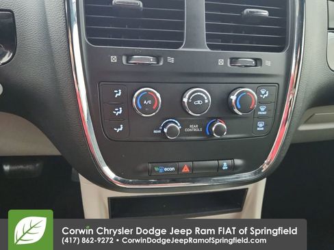 Certified 2017 Dodge Grand Caravan SXT image 26