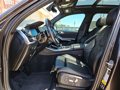 Used 2023 BMW X5 xDrive40i w/ Premium Package AWD/4WD image 11