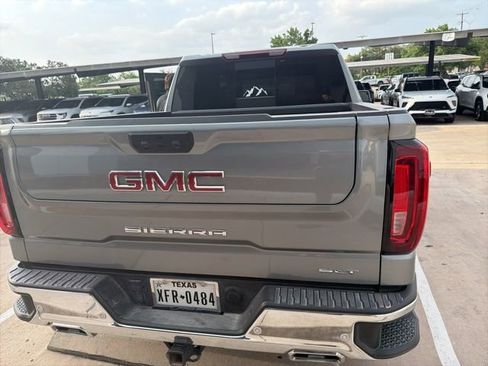 Certified 2025 GMC Sierra 1500 SLT AWD/4WD image 40