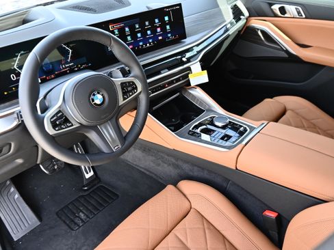 New 2026 BMW X6 xDrive40i w/ Climate Comfort Package image 12