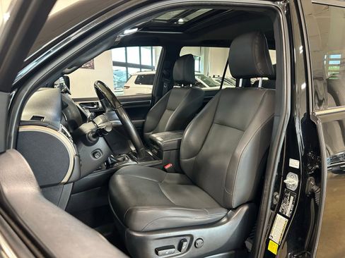 Used 2020 Lexus GX 460 Premium AWD/4WD image 12