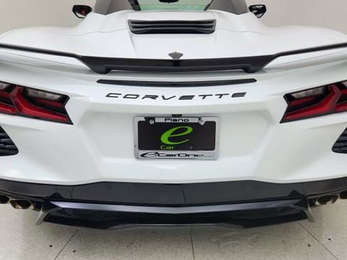 Used 2024 Chevrolet Corvette Stingray Preferred Conv w/ Z51 Performance Package RWD image 11