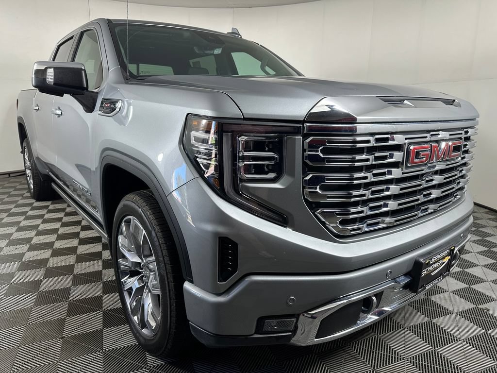 Used 2025 GMC Sierra 1500 Denali w/ Denali Reserve Package AWD/4WD image 7