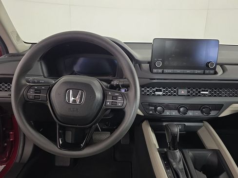 Certified 2025 Honda Accord SE image 11
