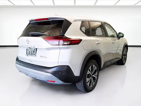 Used 2023 Nissan Rogue SV AWD/4WD image 4