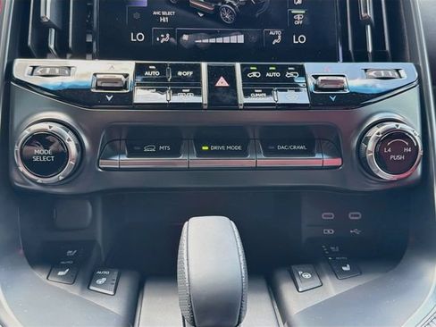 New 2026 Lexus LX 700h F Sport AWD/4WD image 32