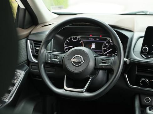 Used 2023 Nissan Rogue S FWD image 26