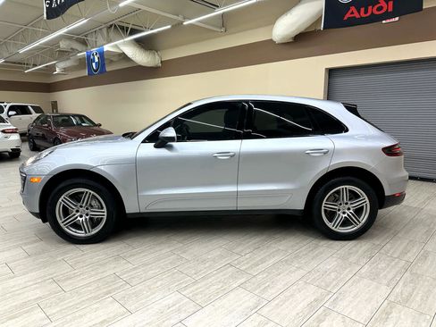 Used 2016 Porsche Macan S image 10