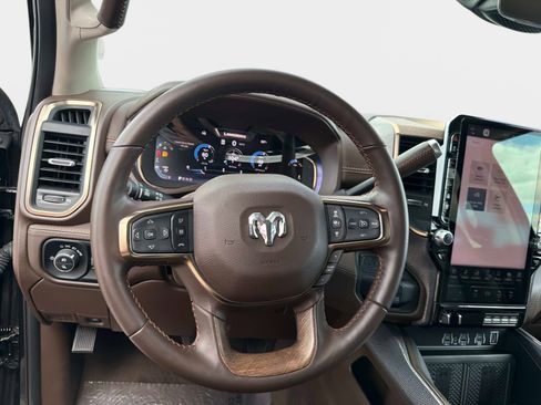 Used 2025 RAM 3500 Longhorn image 41