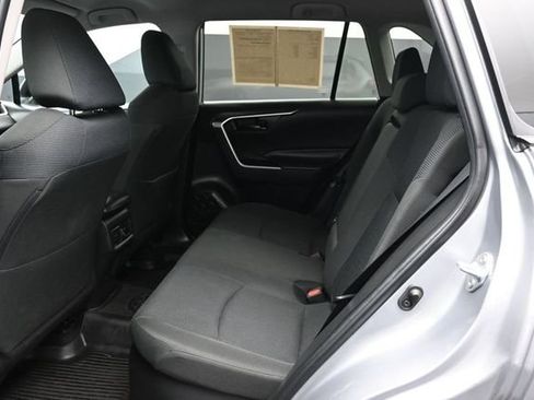 Used 2023 Toyota RAV4 LE AWD/4WD image 11