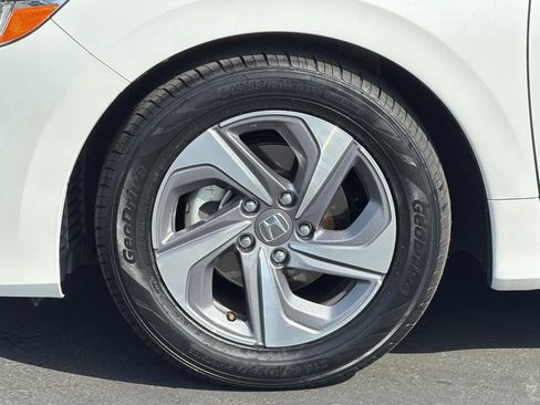Used 2020 Honda Insight EX image 29