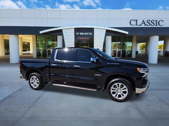 Used 2024 Chevrolet Silverado 1500 LTZ RWD image 9