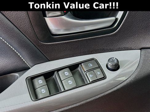 Used 2016 Toyota Sienna L image 19