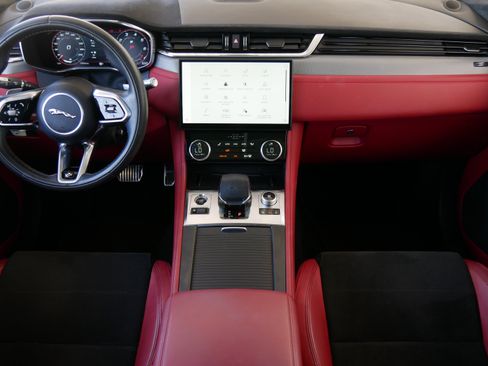 Used 2021 Jaguar F-PACE SVR AWD/4WD image 16