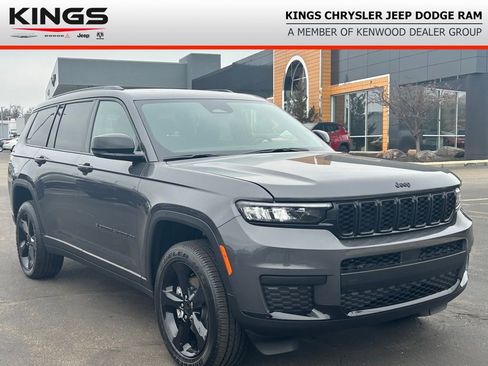 New 2025 Jeep Grand Cherokee L Altitude AWD/4WD image 1