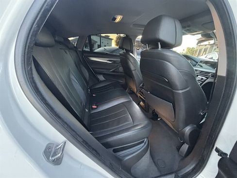 Used 2016 BMW X6 xDrive50i w/ Executive Package AWD/4WD image 15
