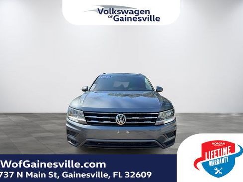 Used 2021 Volkswagen Tiguan SE FWD image 2