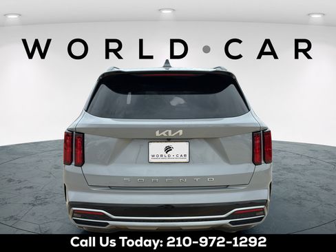 Used 2022 Kia Sorento SX FWD image 4