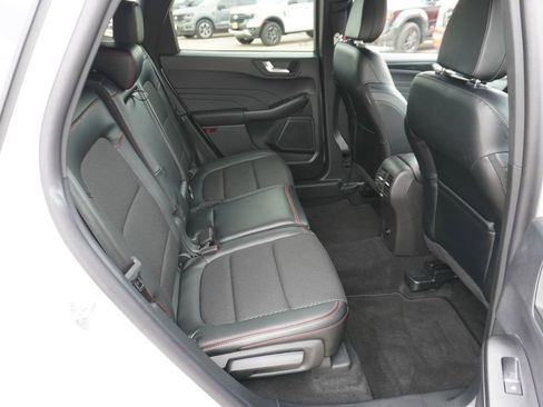 Certified 2025 Ford Escape ST-Line w/ Tech Pack #1 FWD image 18