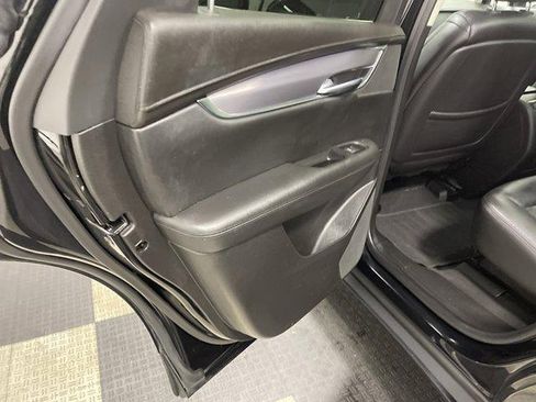 Used 2018 Cadillac XT5 Premium Luxury FWD image 11