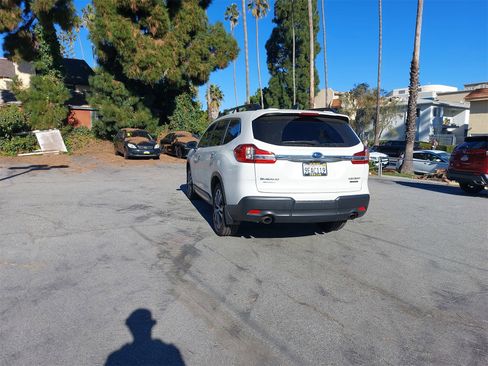 Used 2022 Subaru Ascent Touring image 5
