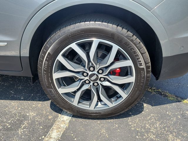 Certified 2024 Cadillac XT5 Sportv w/ Technology Package AWD/4WD image 7