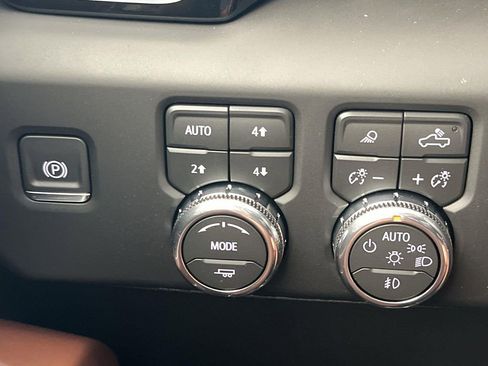 New 2026 GMC Sierra 2500 Denali Ultimate image 21